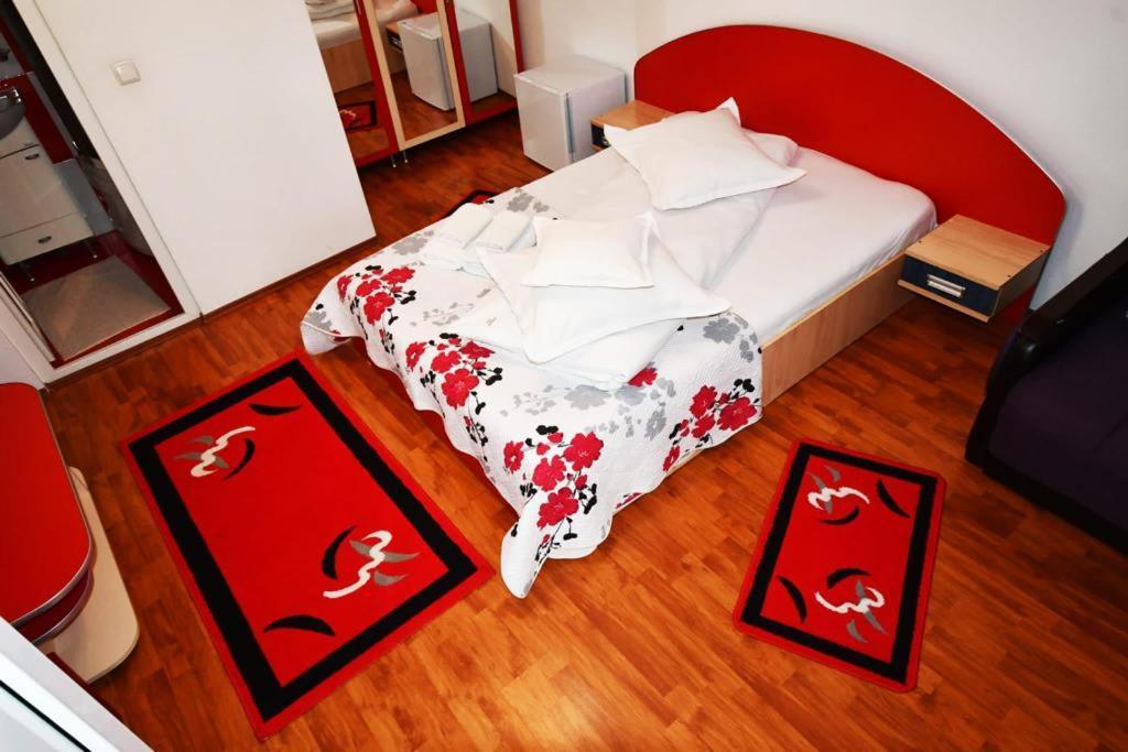 Casa Stefanut Hotell Moeciu De Sus Eksteriør bilde